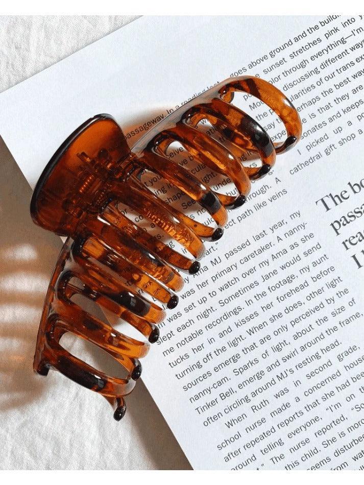 Horsetail Claw Clip - AnotherChill